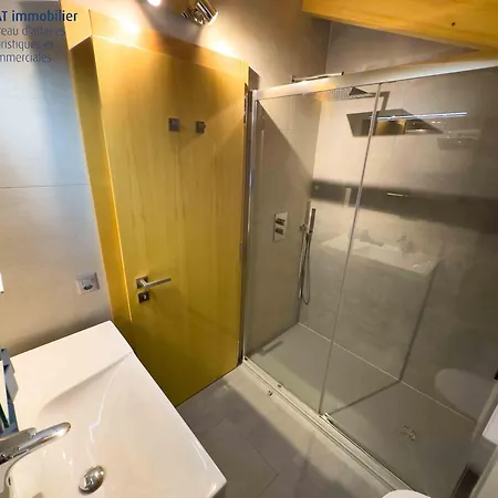 Katver 72, Joli Avec Balcon, Proche Du Centre Du Village Apartamento
