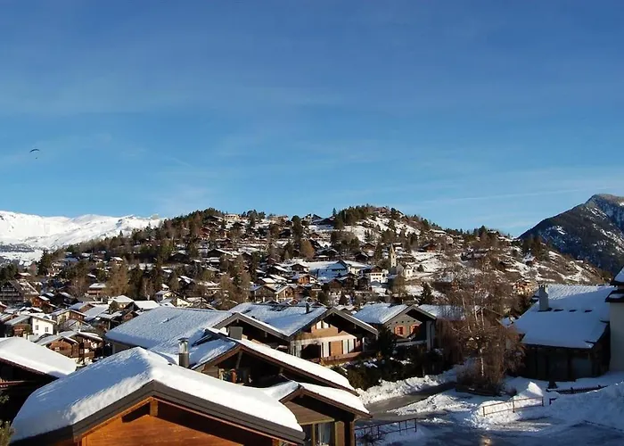 Katver 72, Joli Avec Balcon, Proche Du Centre Du Village *