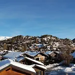 Katver 72, Joli Avec Balcon, Proche Du Centre Du Village *