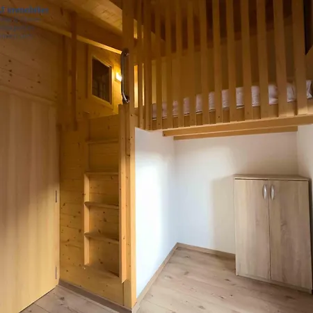 Appartamento Katver 72, Joli Avec Balcon, Proche Du Centre Du Village