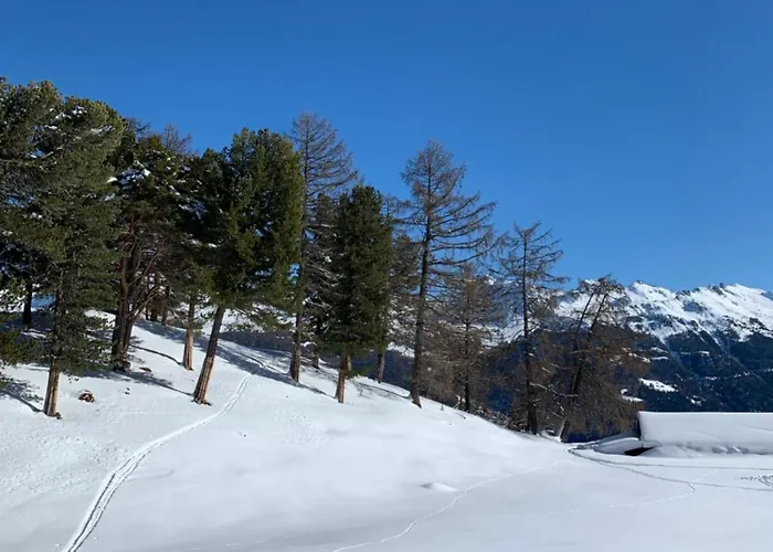 Katver 72, Joli Avec Balcon, Proche Du Centre Du Village